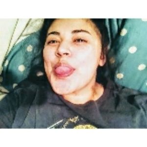 Meet your Posher, Ebony